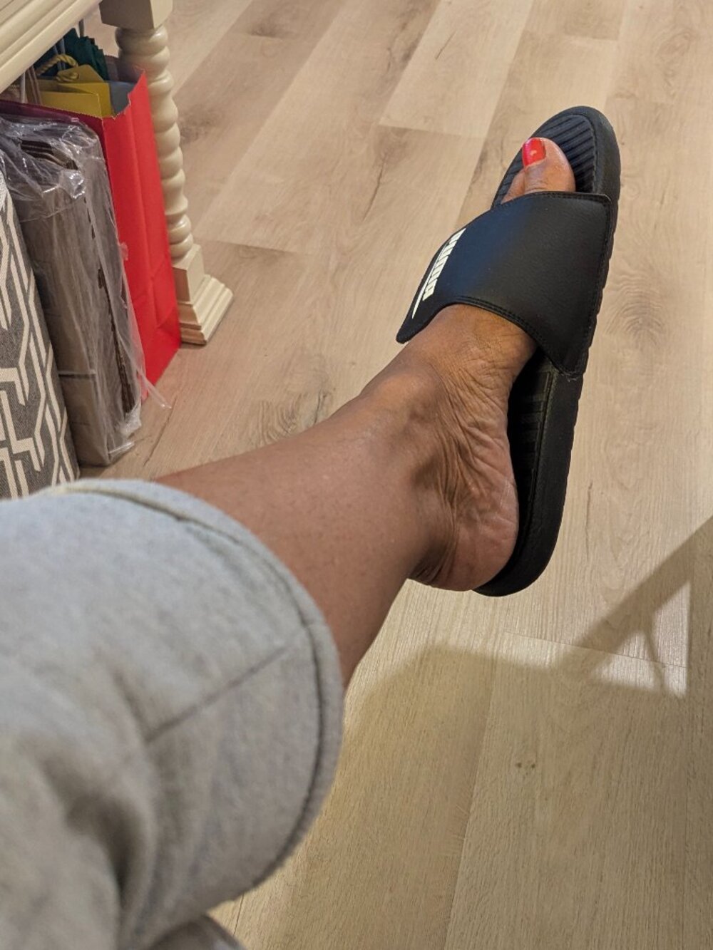 Puma Velcro Slides - Picture 4 of 7